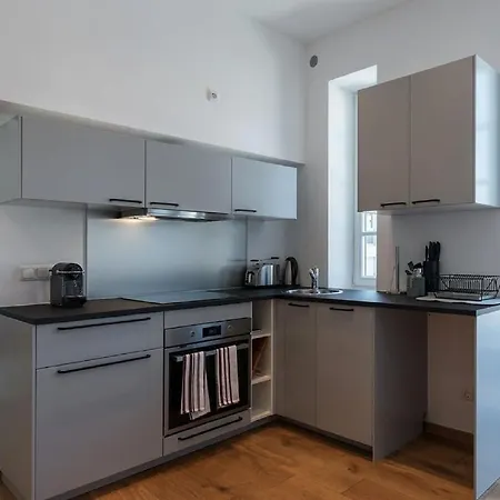 Theresienwiese 2 Beds Smart