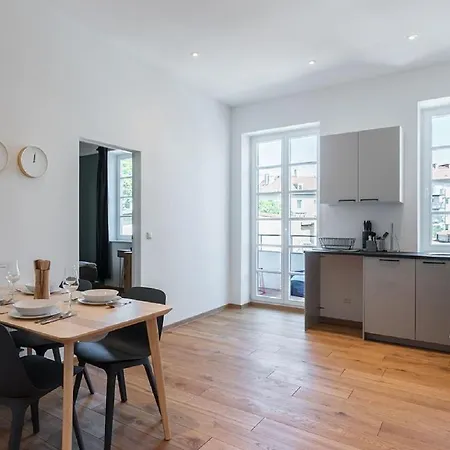 Theresienwiese 2 Beds Smart 아파트