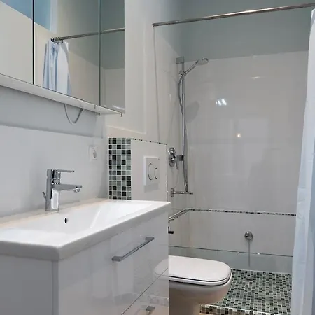 Theresienwiese 2 Beds Smart 아파트 *