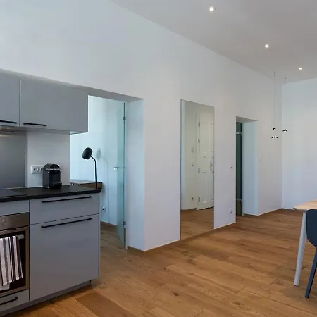 Theresienwiese 2 Beds Smart